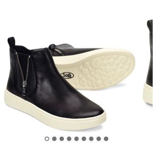 Sofft Britton Zip boot/sneaker Black Size 11